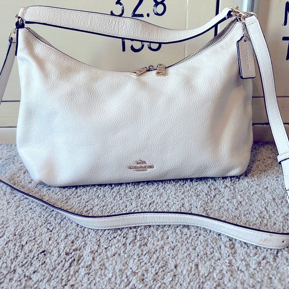 AUTHENTIC!!! Coach Bag! Beautiful cream soft leather. 🐄